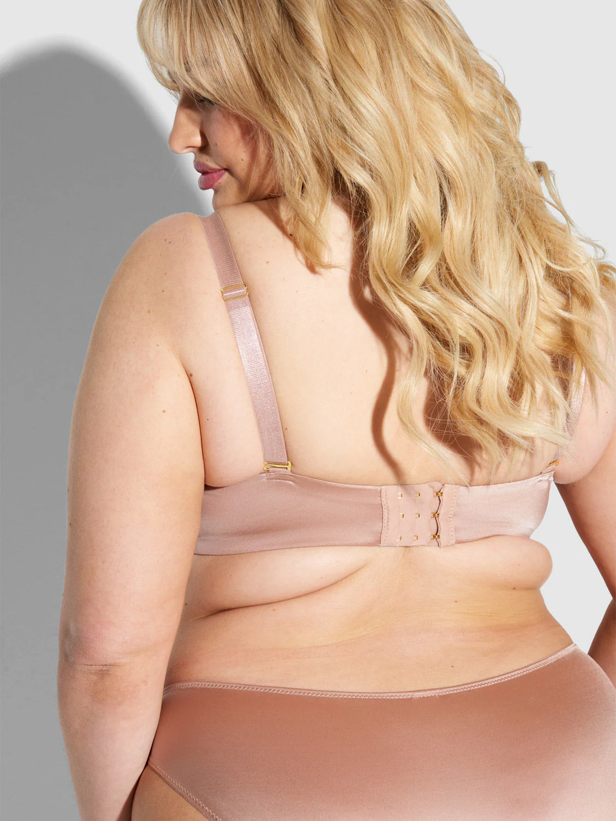 Lexi Strapless Push-Up Bra - Image 9