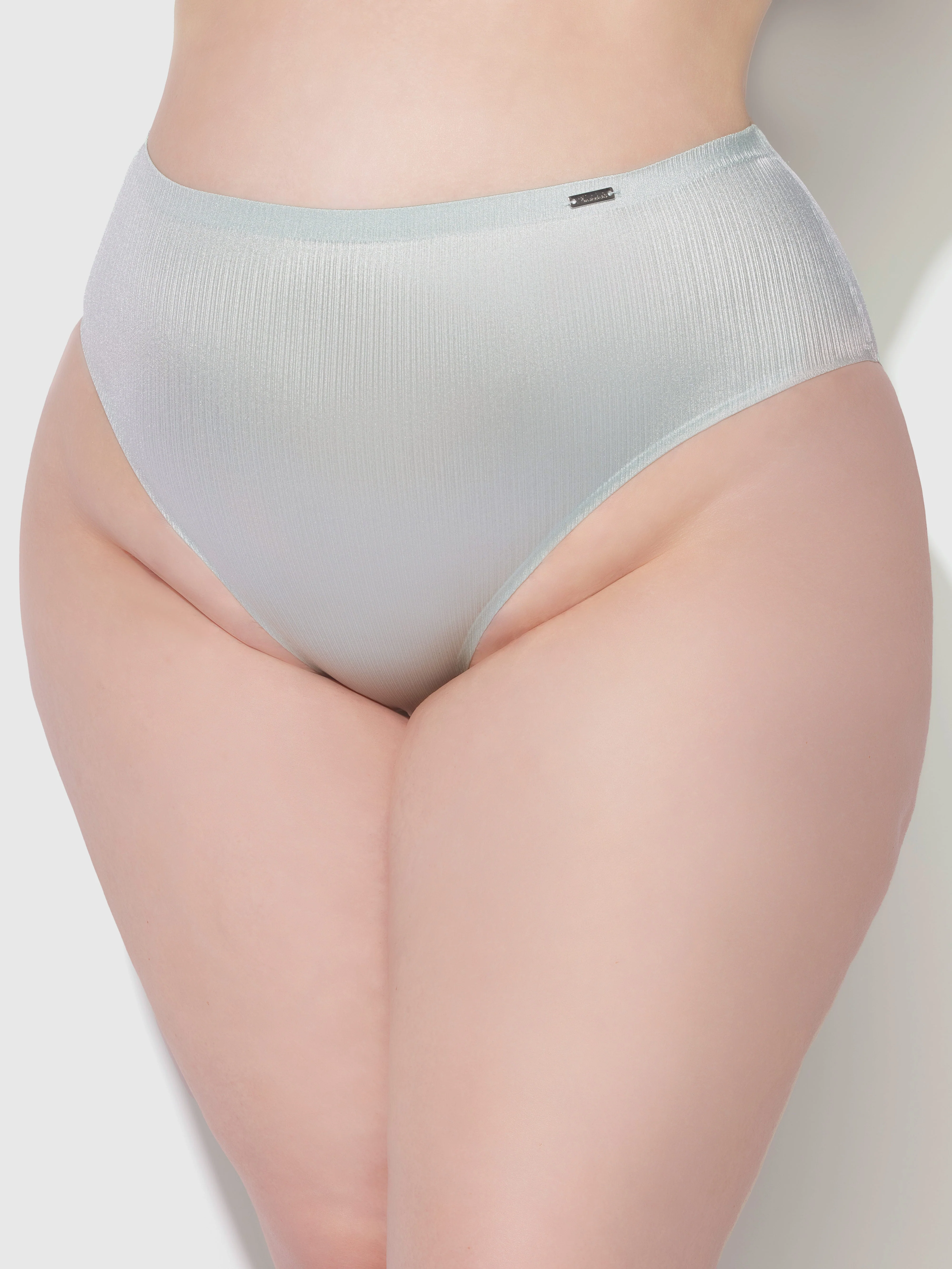 Mira Shimmer Micro Laser Bonded Hipster - Image 4